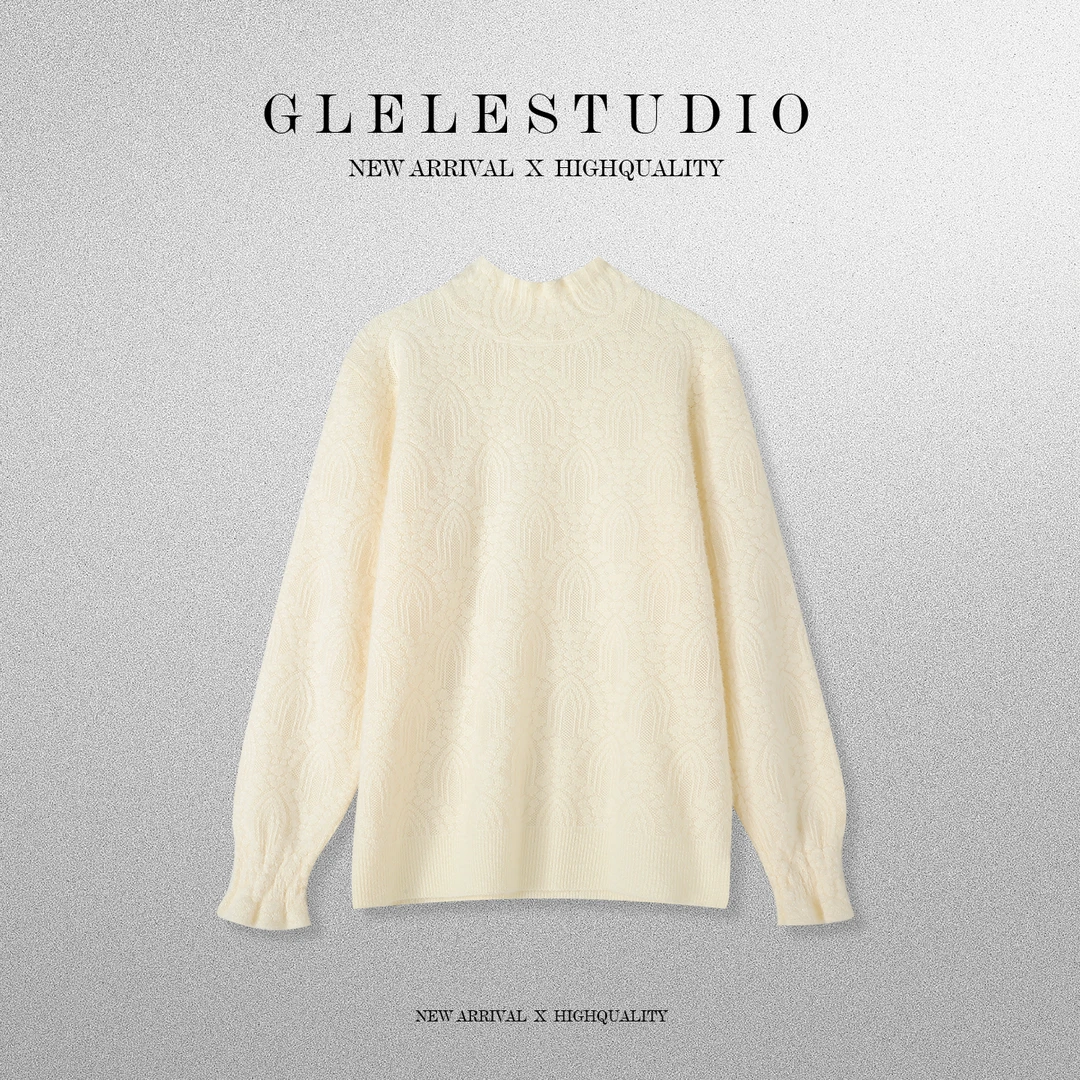 Glele私服「奶油慕斯打底」浮雕提花纯欲立领蕾丝打底衫