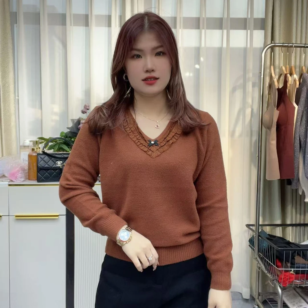 小鑫肝@现货浮力重工V领蕾丝拼接蝴蝶结装饰气质修身毛衣 9658