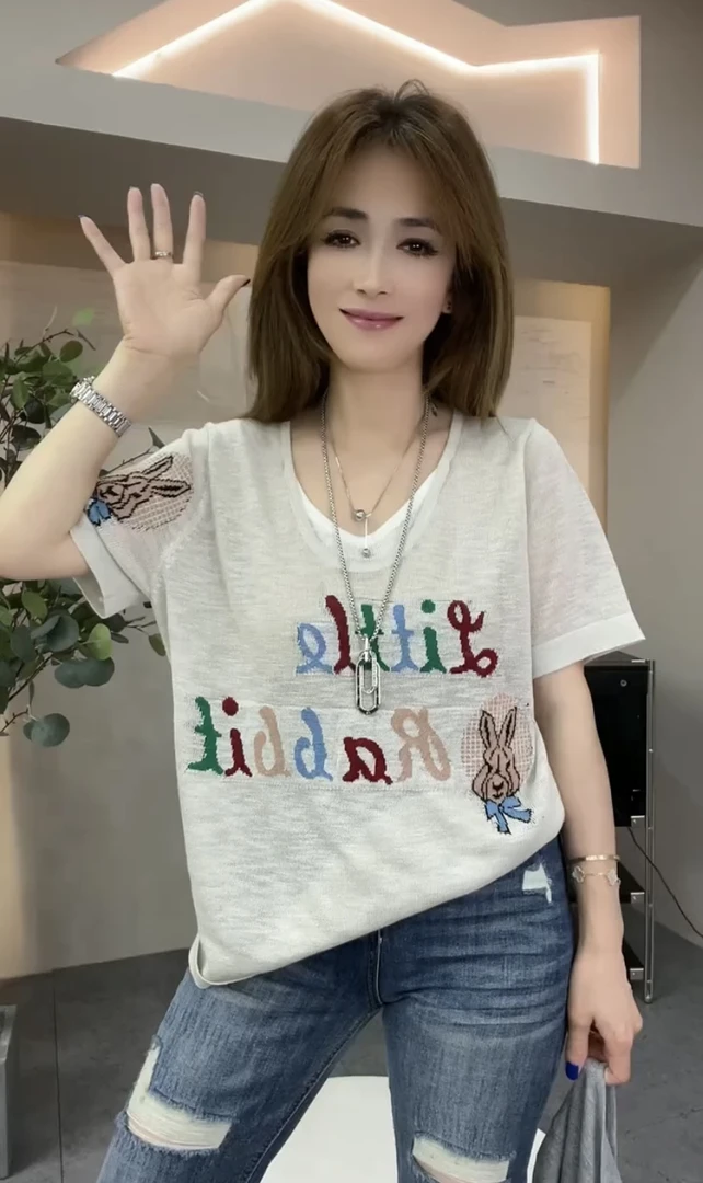 撞色圆领假两件卡通绣花拼色短袖t恤女夏季新款韩版休闲宽松上衣