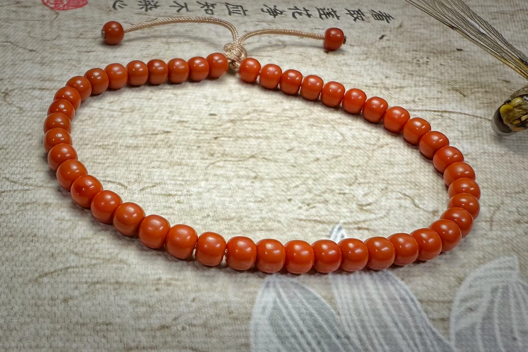 约3*4mm瓦西料满肉柿红南红老型单圈手串可叠带