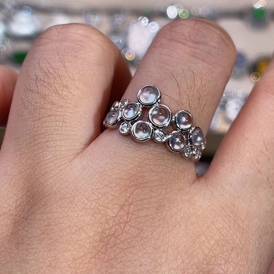 翡翠18K金镶嵌戒指玻璃种冰蛋