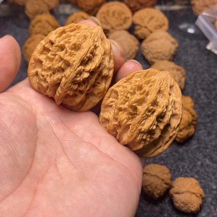 文玩核桃吊坠43全品麦穗虎头