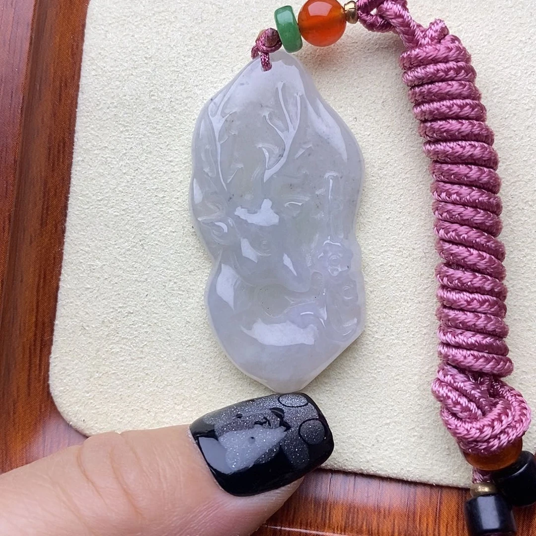 翡翠未镶嵌颈饰一路有你