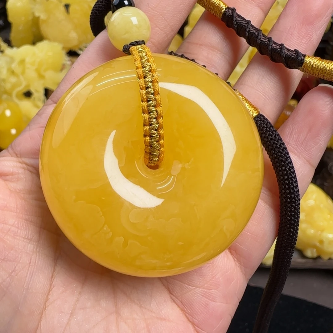 蜜蜡未镶嵌珠宝奇石