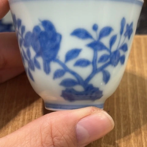 杯釉下青花花鸟主人杯