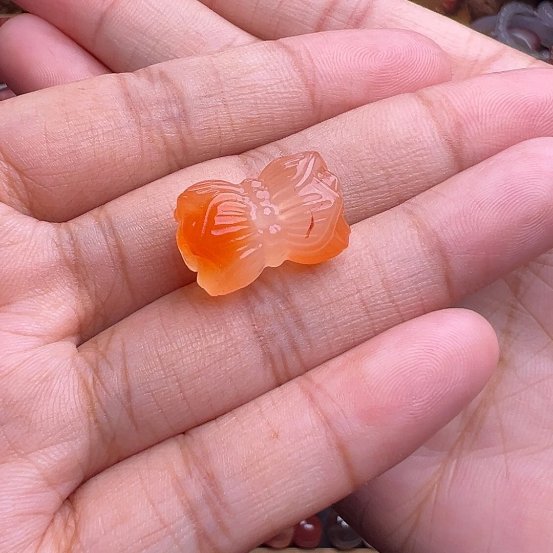 南红玛瑙未镶嵌珠宝奇石并蒂莲12.5Ｘ长度18.8mm
