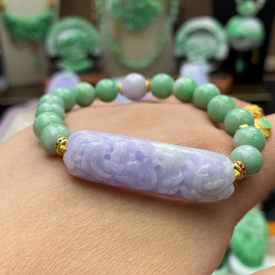 翡翠未镶嵌颈饰手链