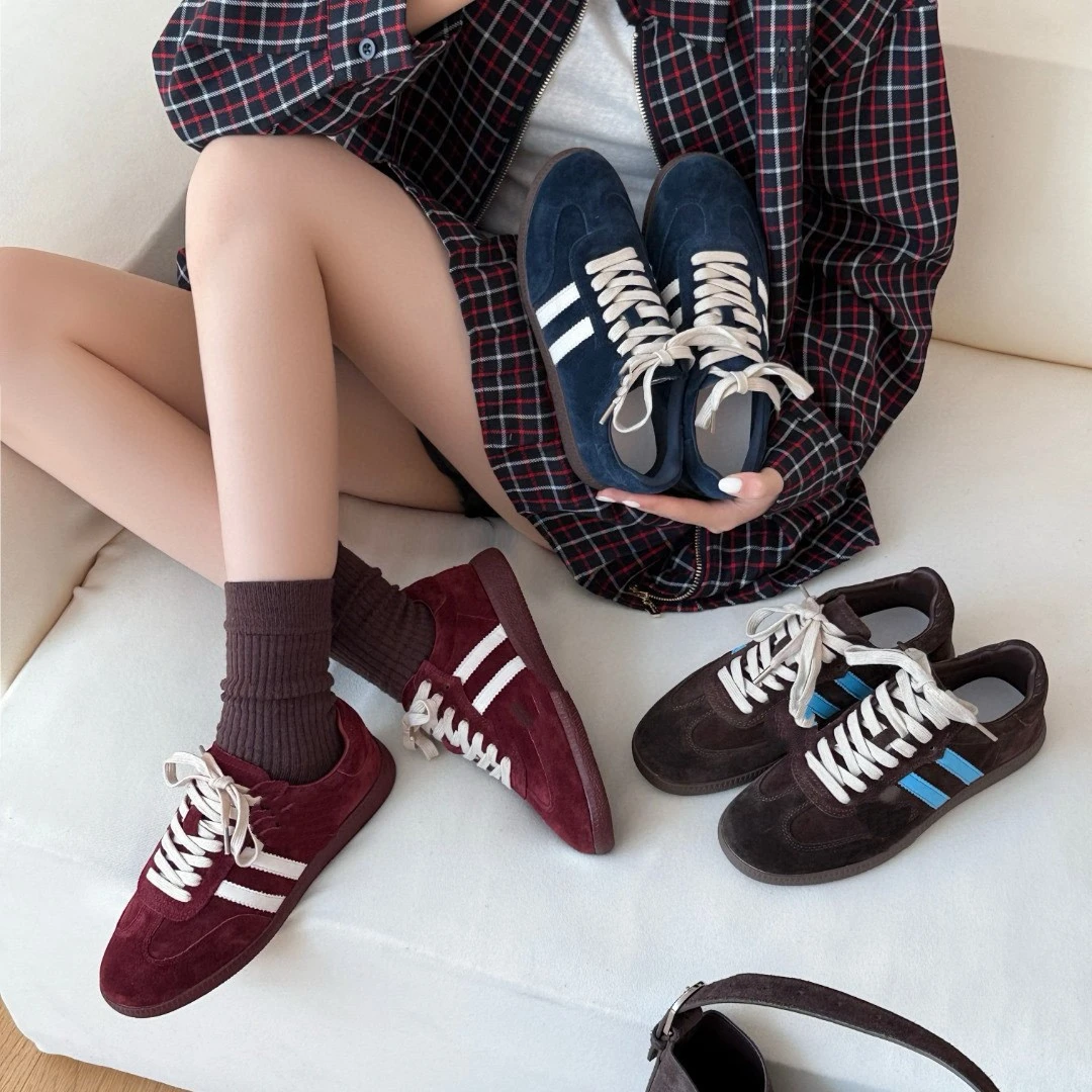 经典三杠德训鞋女头层牛皮软底软面阿甘鞋2025秋平底休闲运动板鞋