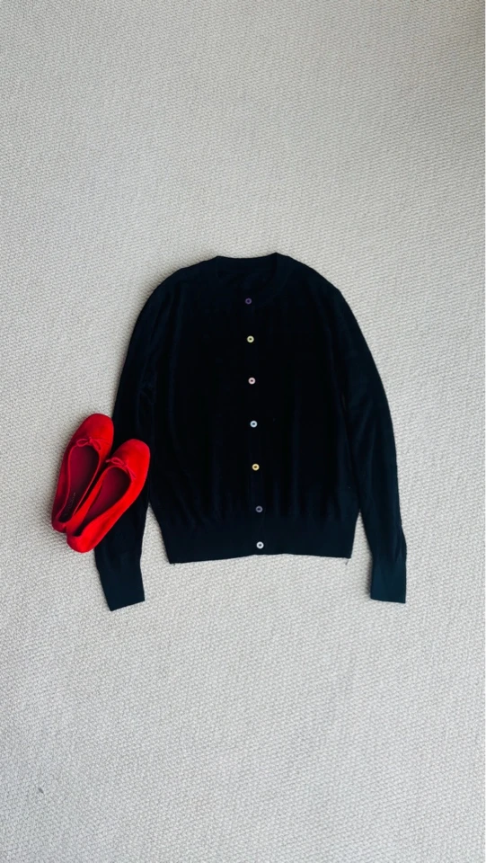 菲妮安 春夏羊毛针织开衫 修身百搭镂空设计