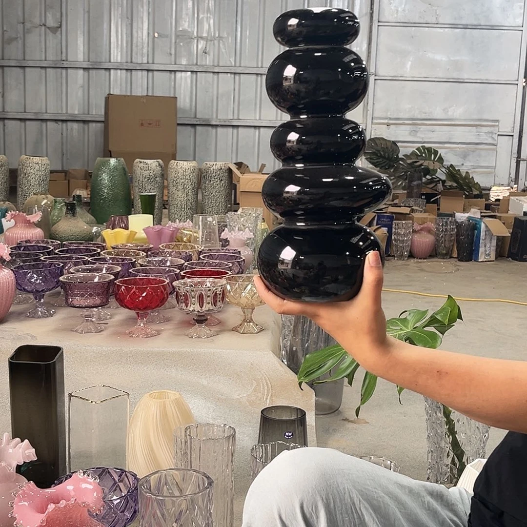 水晶花瓶黑色鹅暖石