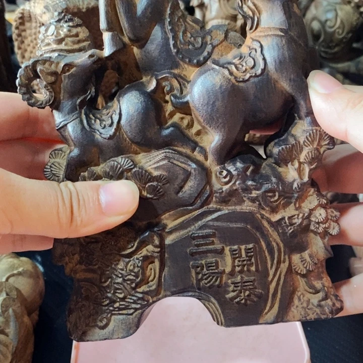 木摆件家居设计的设计师