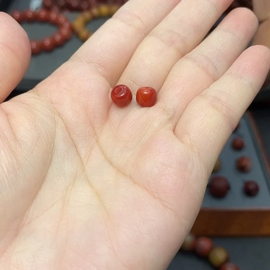 南红玛瑙单珠7mm多样性发1未镶嵌