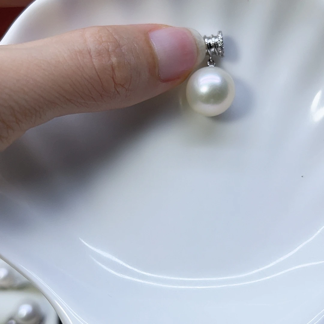 颈饰银S925镶嵌淡水珍珠