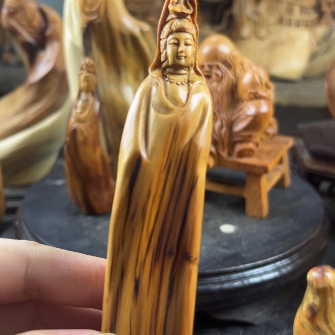 柏木（崖柏）观音899999