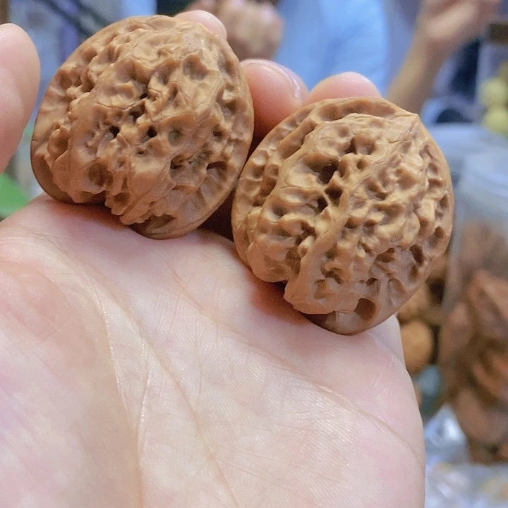 【闪购商品】核桃把件36蜡皮磐石小众