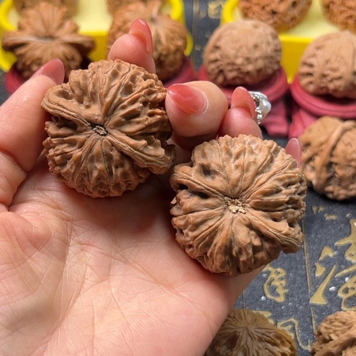 桃核吊坠43全品水龙纹