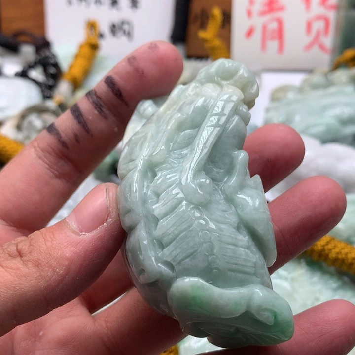 翡翠未镶嵌颈饰保真天然a货翡翠