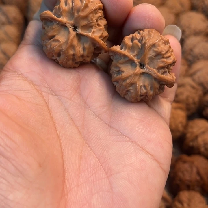 文玩核桃吊坠苹果手捻