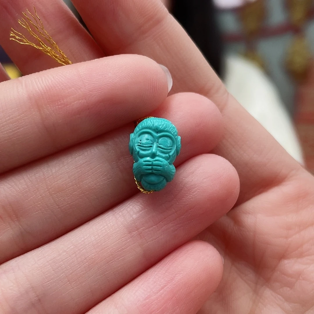 绿松石颈饰未镶嵌