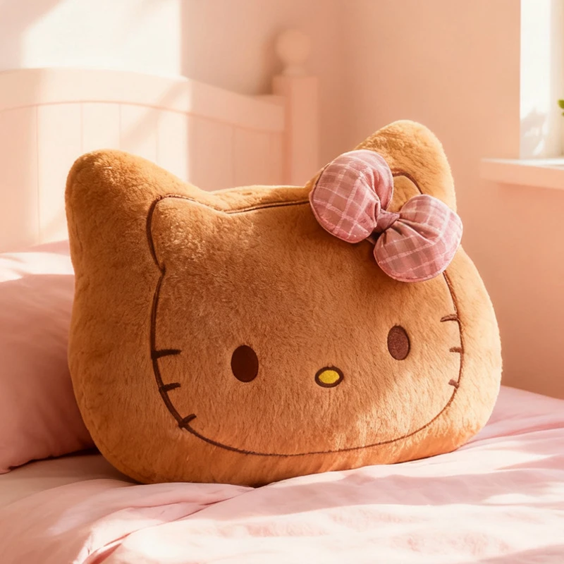 沙发kt女生日礼物靠垫靠枕床头创意玩偶枕头毛绒送猫车载毛绒玩具