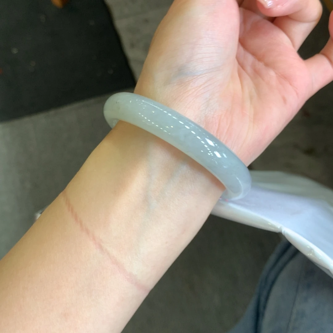 翡翠未镶嵌手镯57圈口