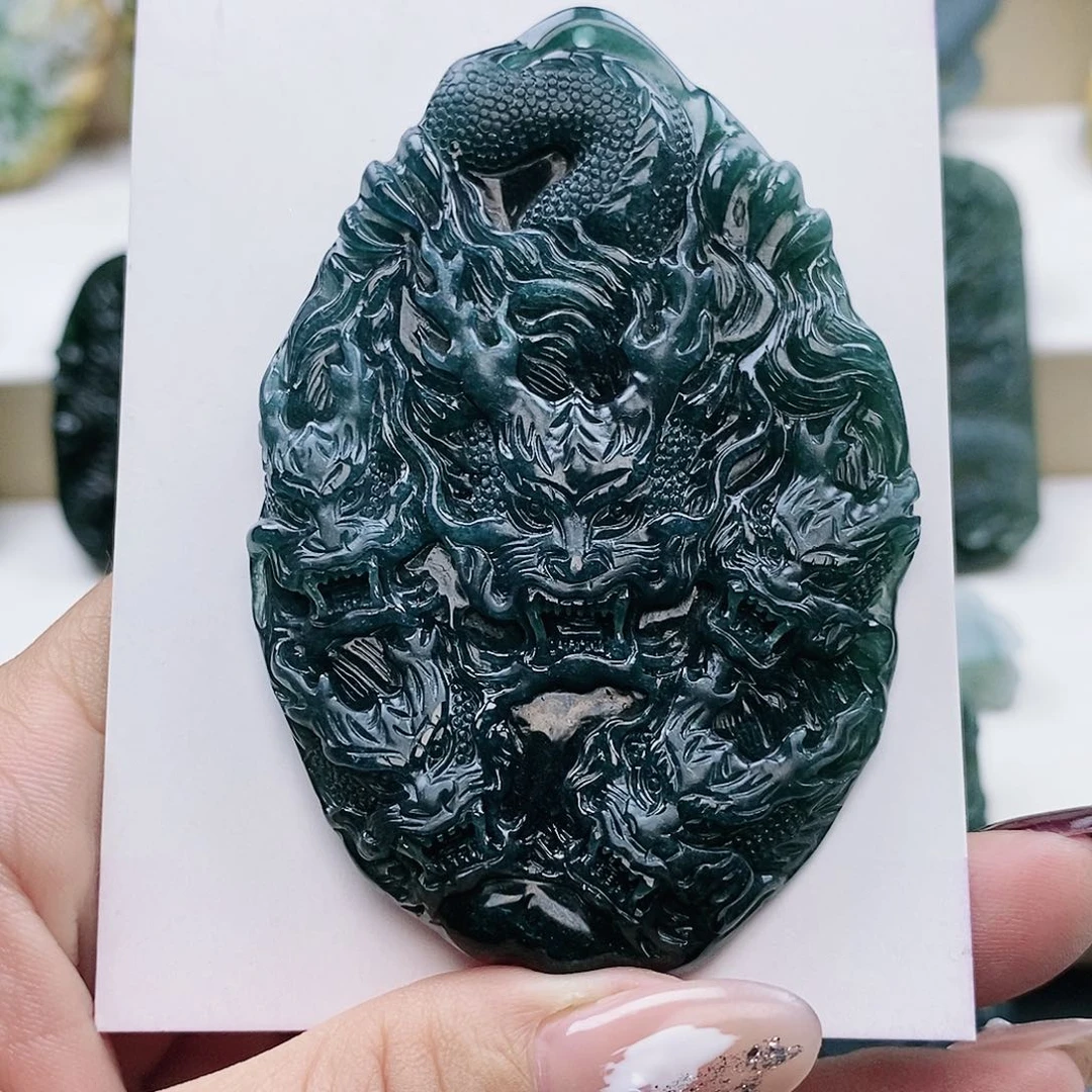 颈饰未镶嵌翡翠】