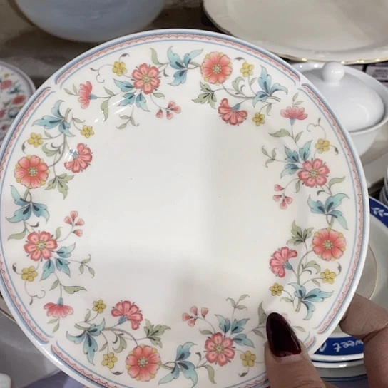 小****c瓷器和陶瓷工艺制品生产基地