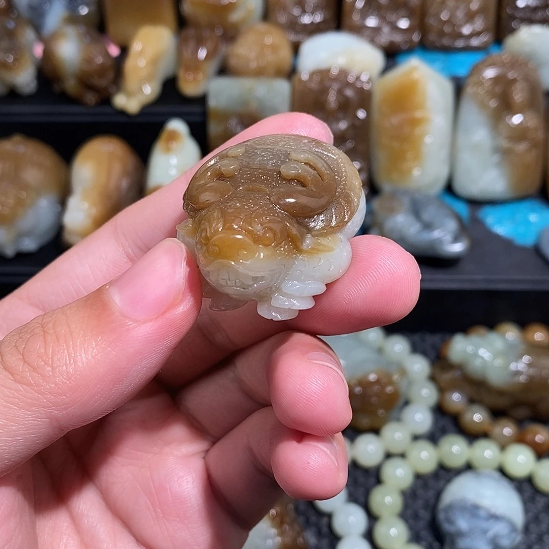 田***里和田玉未镶嵌颈饰