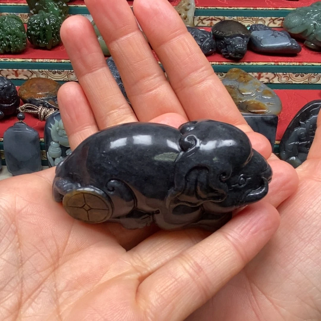 和田玉把件未镶嵌吹**岚