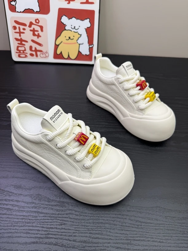 丑萌厚底真皮小白鞋女2025小众设计百搭新款学生轻便休闲圆头板鞋