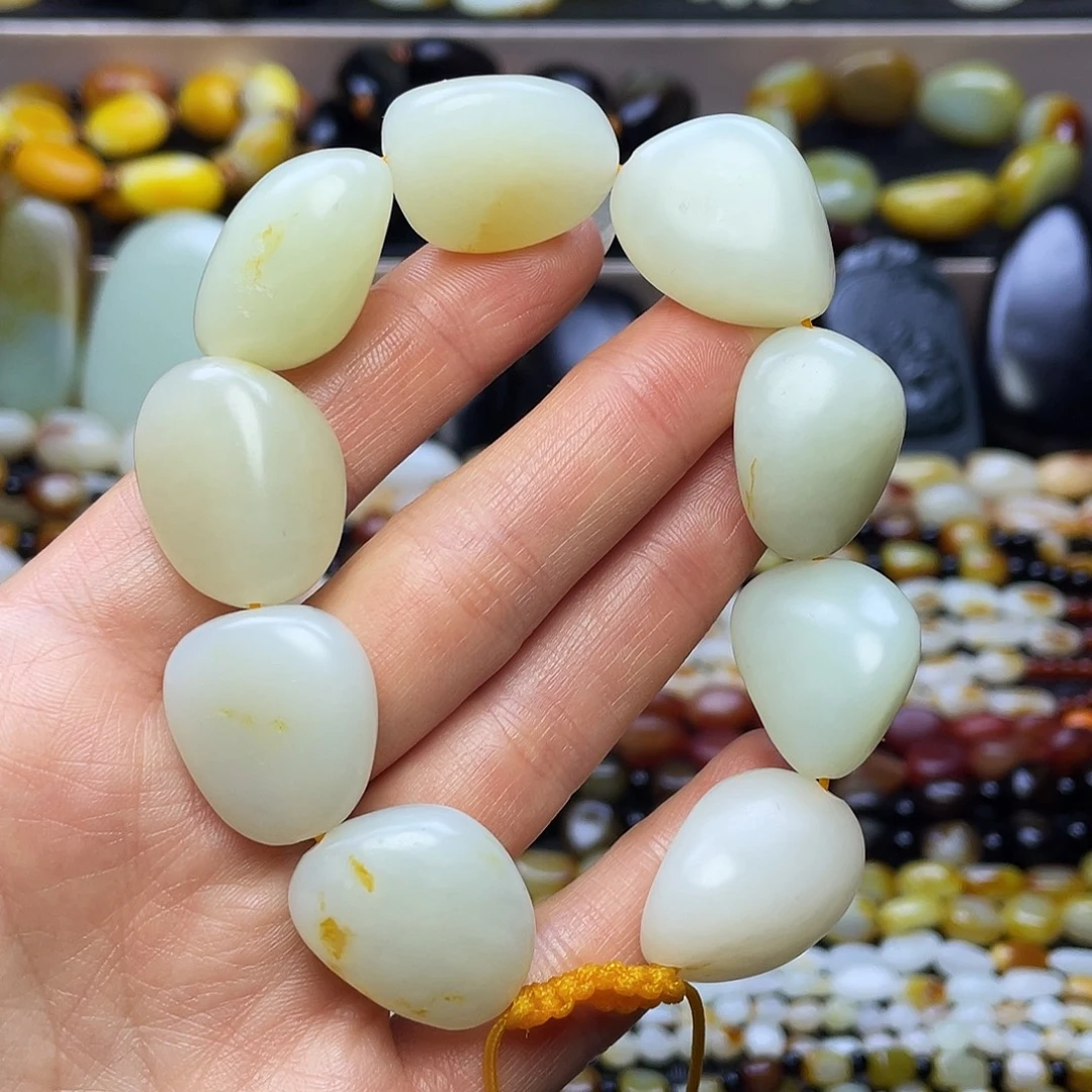 一***你和田玉未镶嵌手串