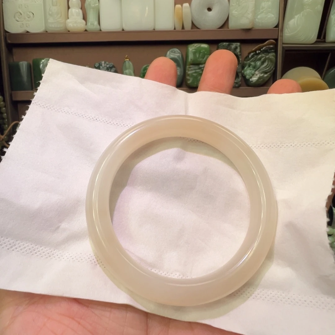 和田玉未镶嵌手镯青海老坑细料熟藕粉白双色内径58mm无包容