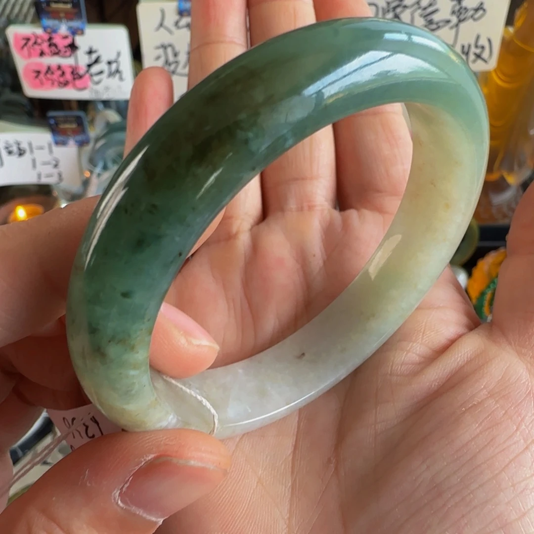 翡翠手镯未镶嵌老坑56.8