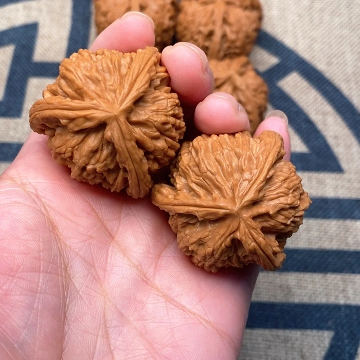 吊坠文玩核桃执**雨