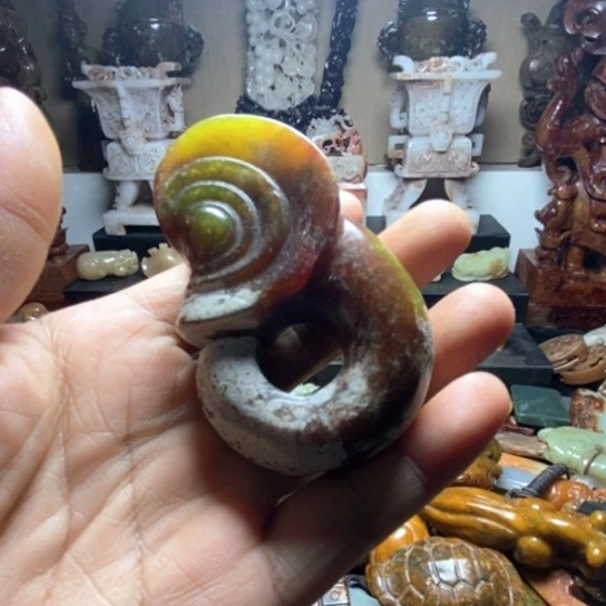 未镶嵌和田玉摆件