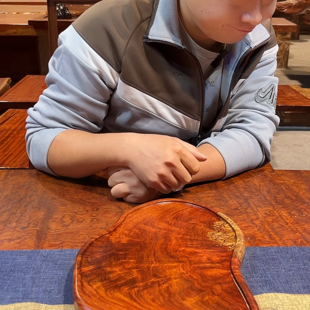 玉木（非红木类）巴花学名古夷苏木