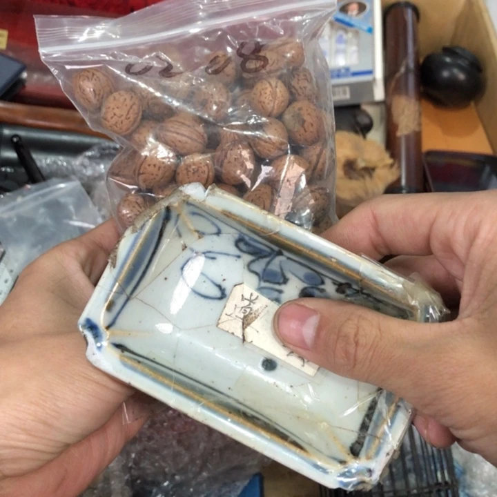 陶瓷孤品单件车里拍