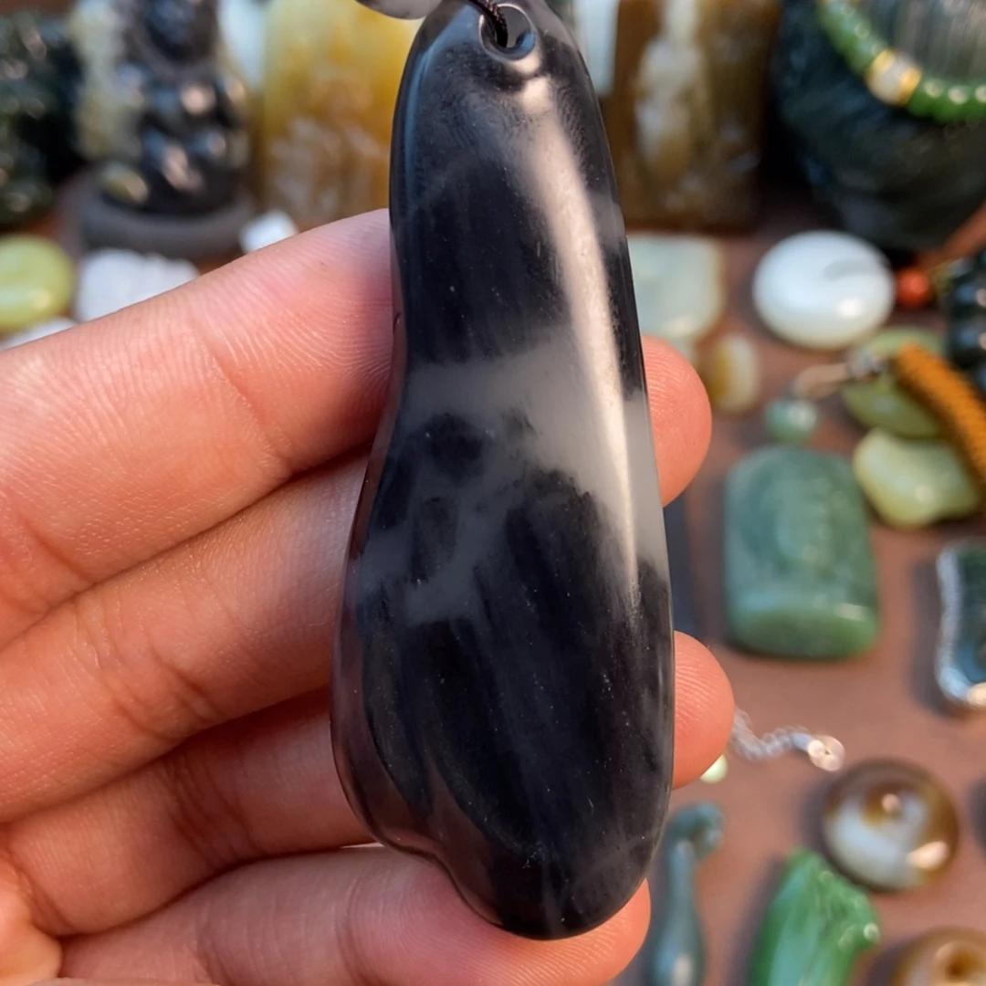 *****和田玉未镶嵌挂件