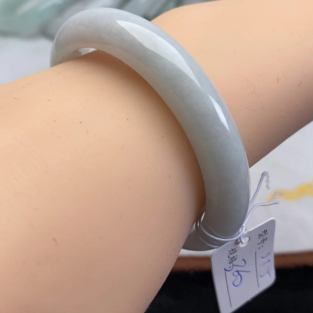 翡翠未镶嵌手镯13658052