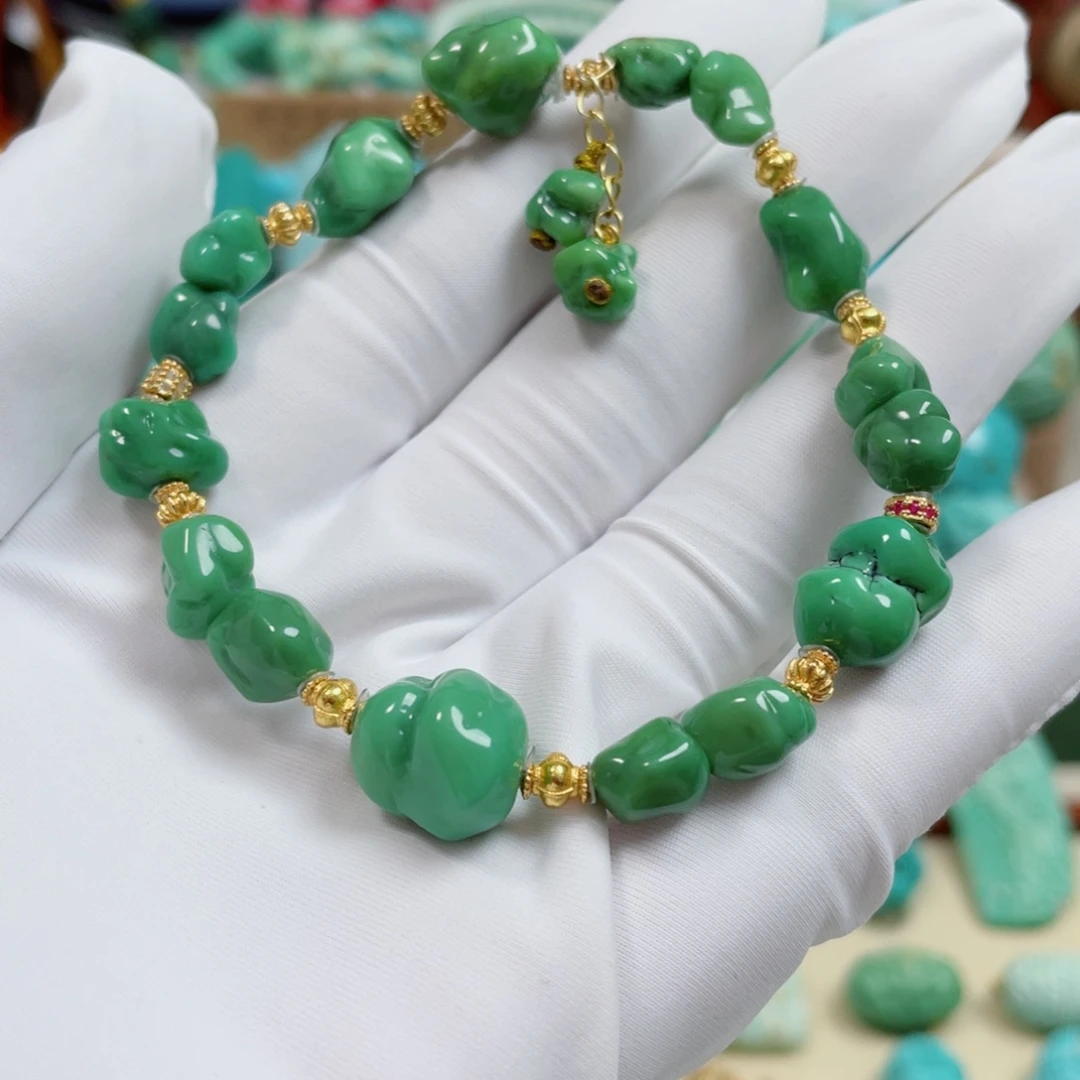 绿松石未镶嵌珠宝奇石