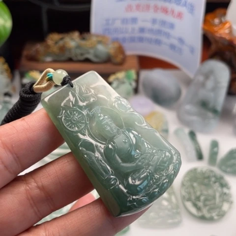 颈饰未镶嵌翡翠二*神玉