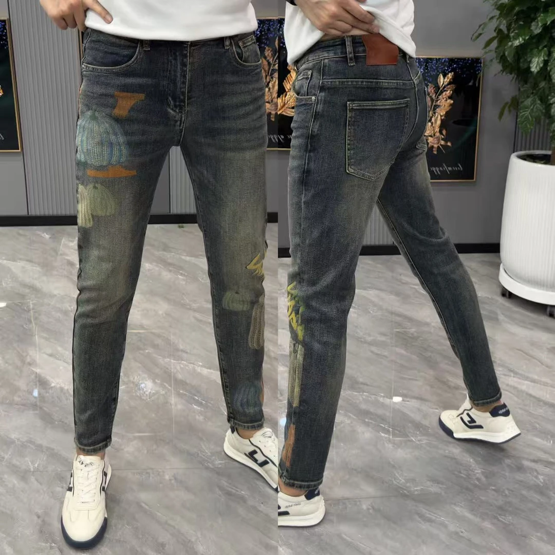 男2025新款复古彩色印花小脚裤男牛仔裤男款爆款2025新款
