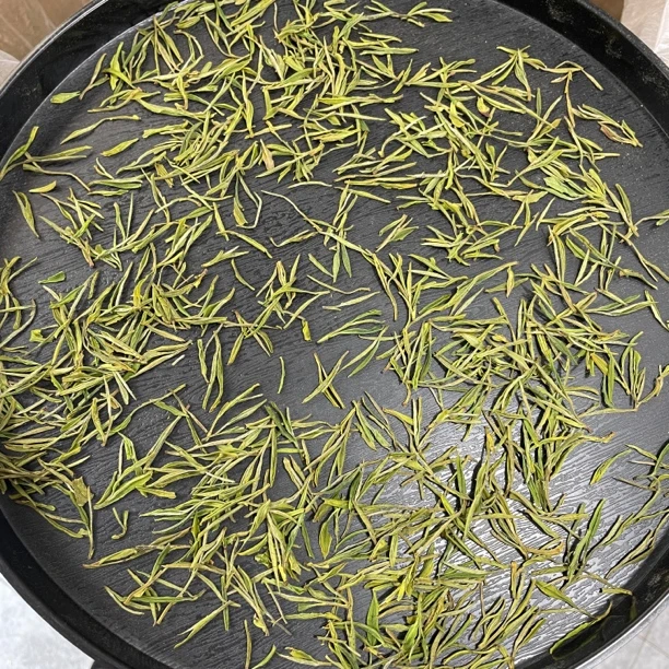 徽维帅扒皮捡漏2024年新茶白茶产地直销正宗安吉溪龙高山绿茶