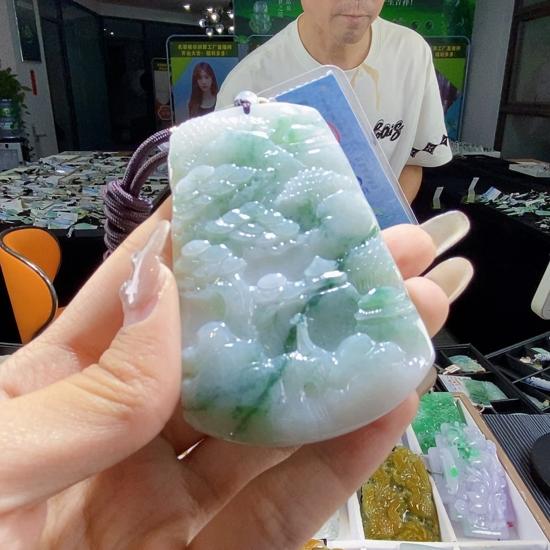 颈饰未镶嵌翡翠翡翠