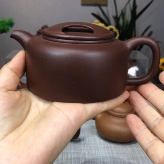 紫砂茶壶牛盖莲子240cc