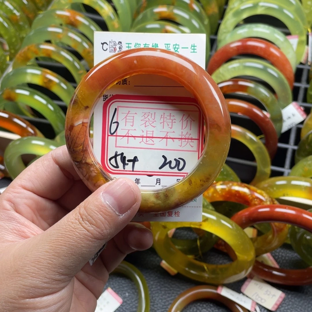 未镶嵌蛇纹石玉手镯有裂手镯特价不退不换
