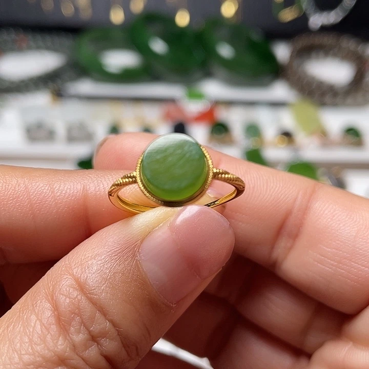 和田玉（碧玉）银S925镶嵌戒指颜色多样性发货