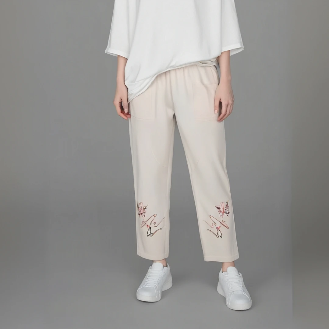 9554-夏季薄款绣花九分裤松紧高腰宽松妈妈直筒裤（B仓西门边上）