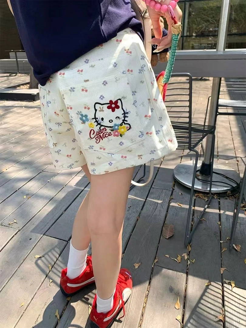 韩系少女满印碎花刺绣kt直筒热裤辣妹短裤