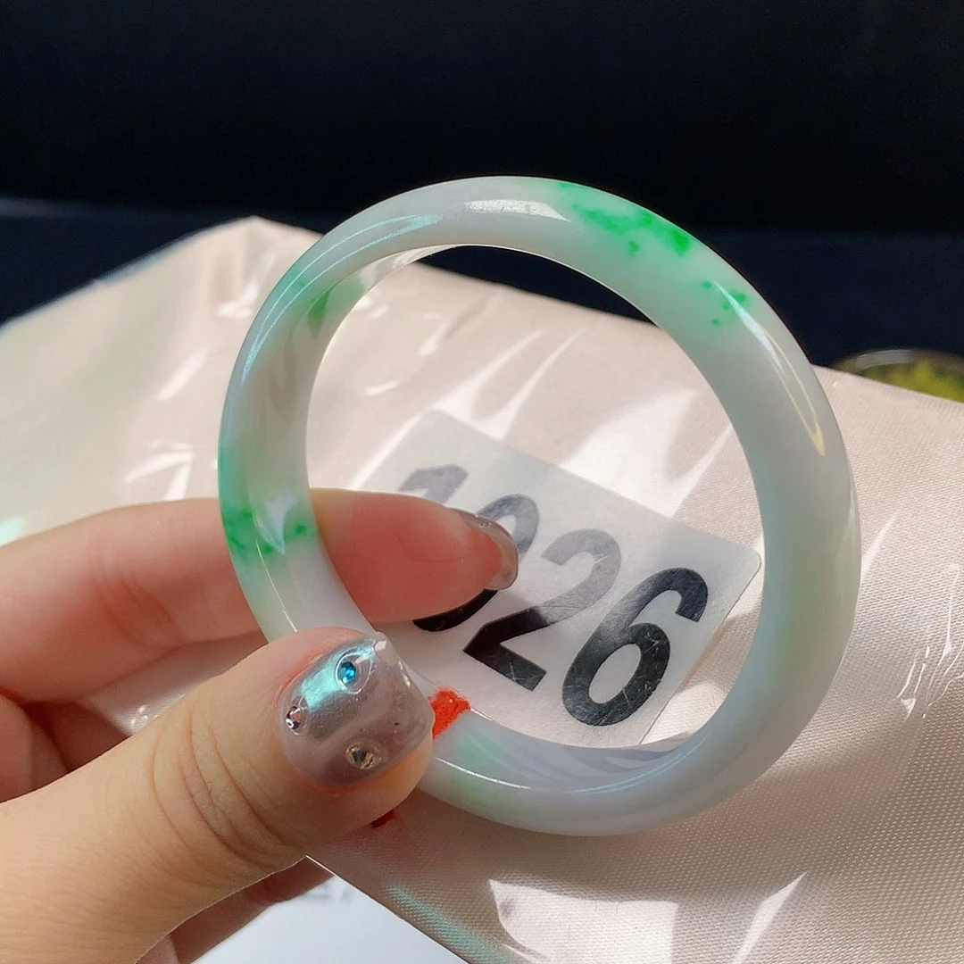 翡翠手镯未镶嵌缅甸天然1026